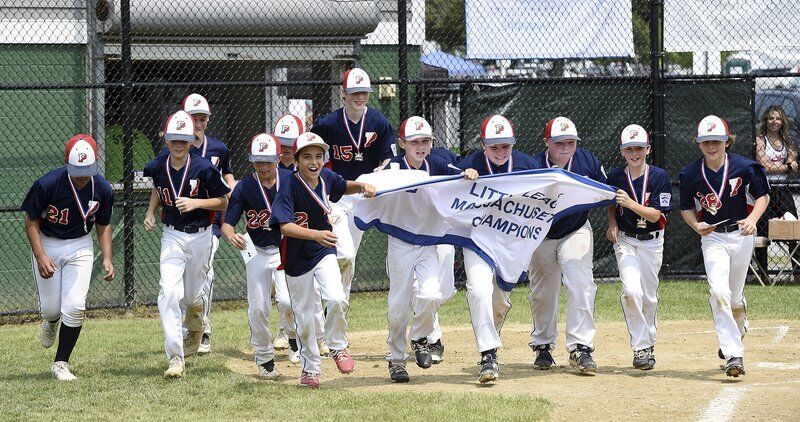 CAMPEONES IMPROBABLES: Peabody West LL aturde al invicto Pittsfield American para reclamar el título estatal